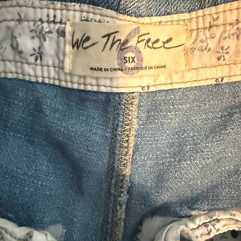 We The Free Light Blue BAGGY Jeans - Picture 2 of 10